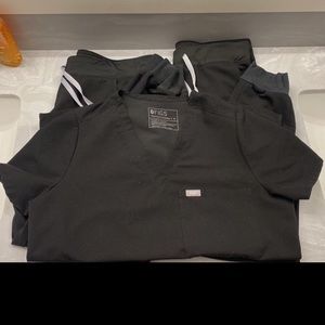 Figs Scrub set with extra pants